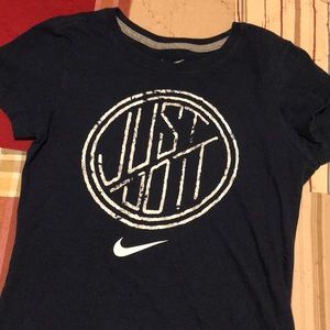 NIKE TEE